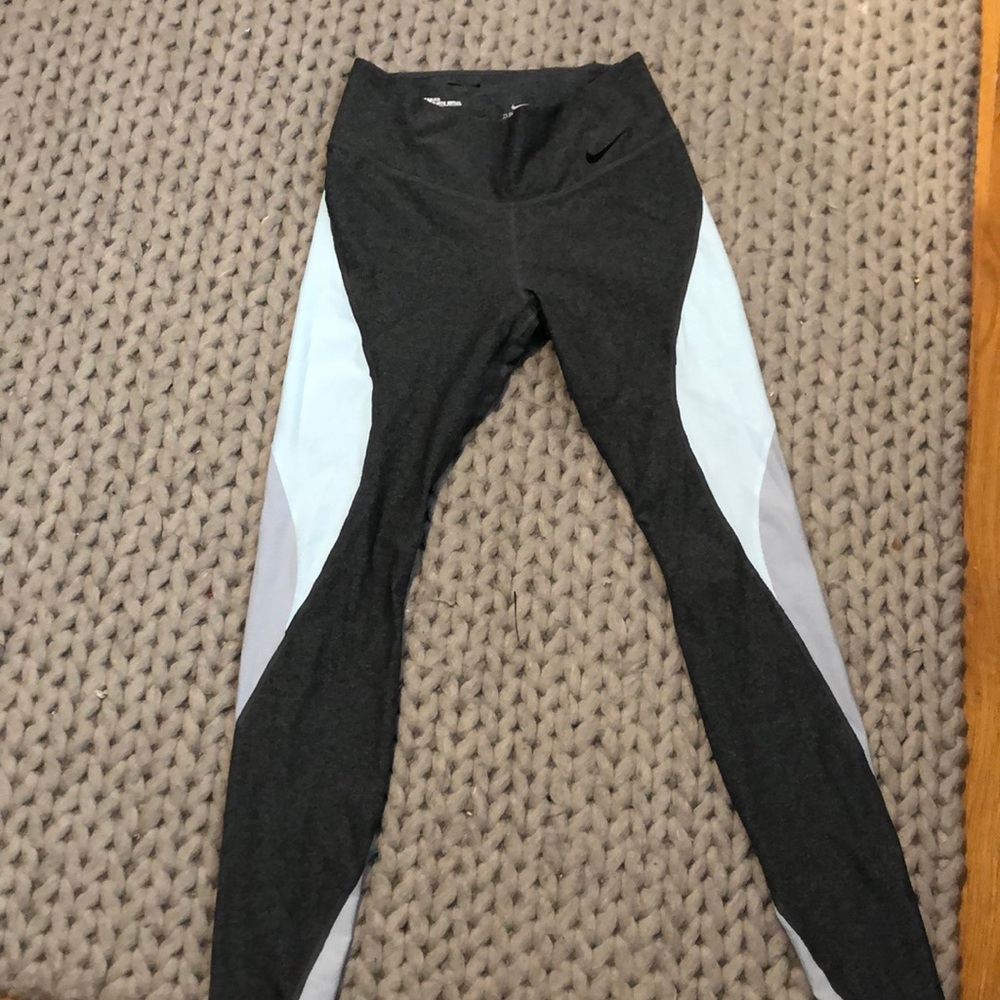 Nike leggings